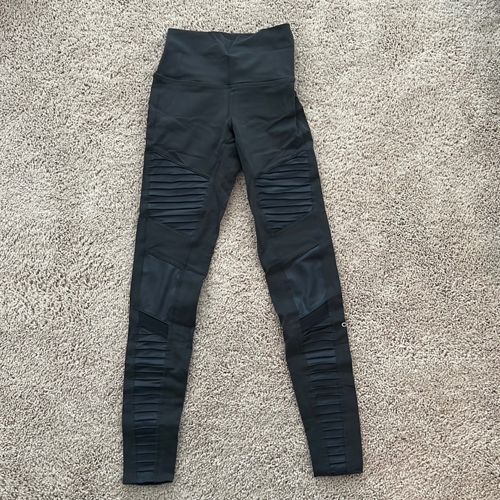 Alo Yoga Moro Leggings